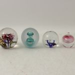 924 1602 PAPER-WEIGHTS